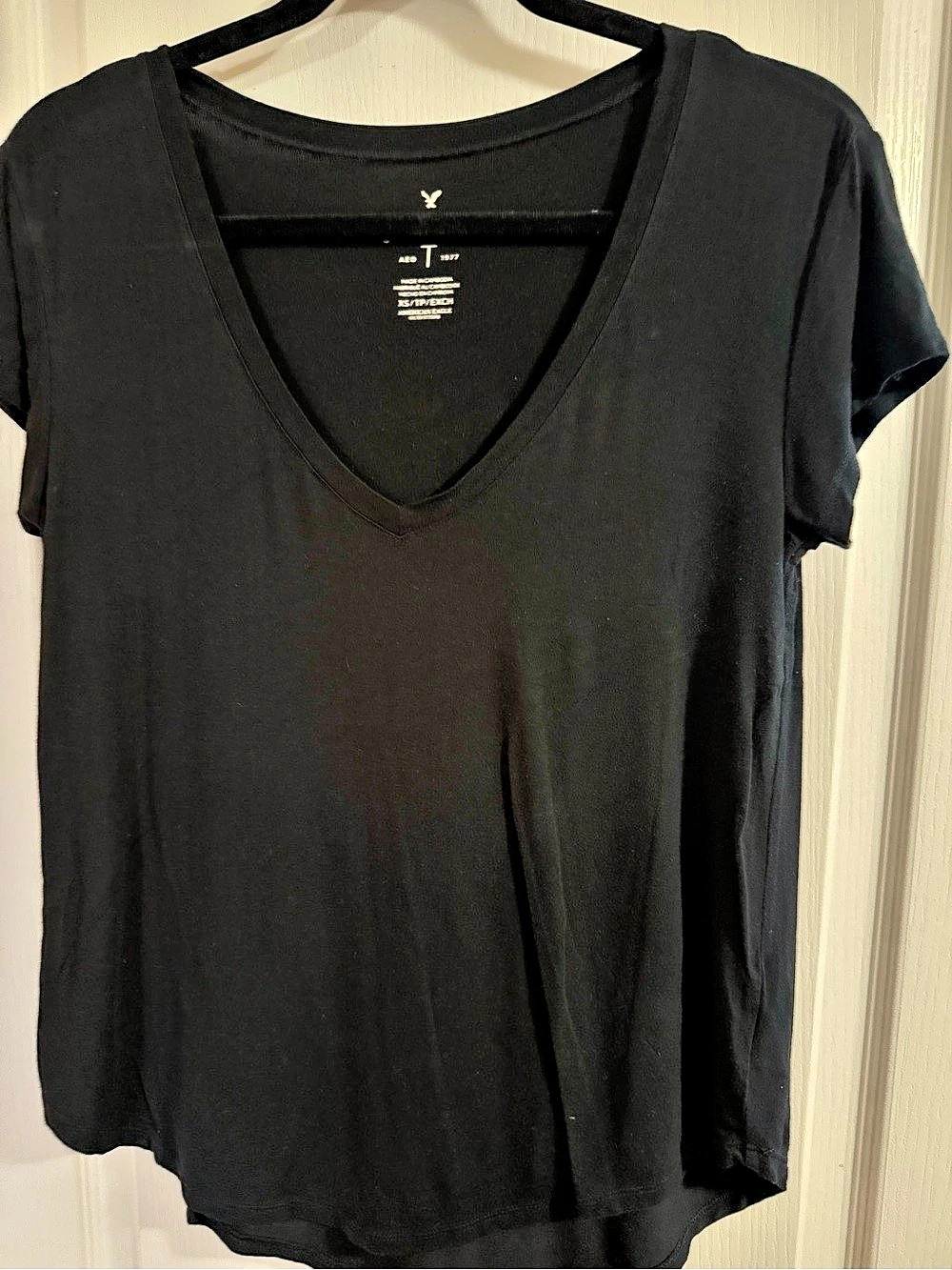 AEO Soft & Sexy Tee V-Neck Black Size XS Like New